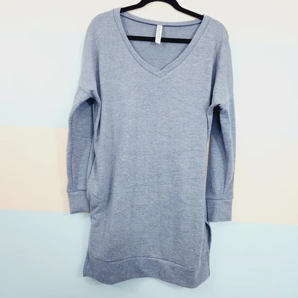 NEW! Zenana Outfitters Gray / Blue Long Sleeve - Oversized - Picture 7 of 9